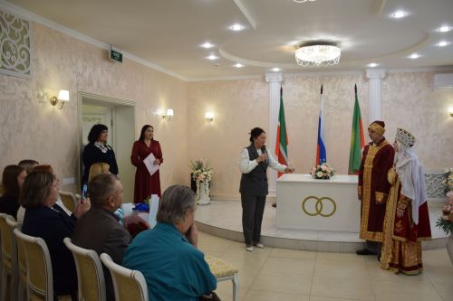 В Нурлате прошла этносвадьба с соблюдением русских народных традиций