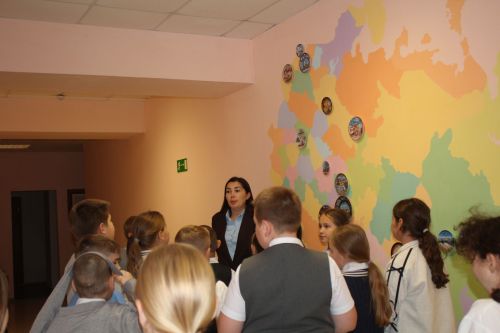 В Нурлате школьникам рассказали о Дне воссоединения новых регионов с Россией