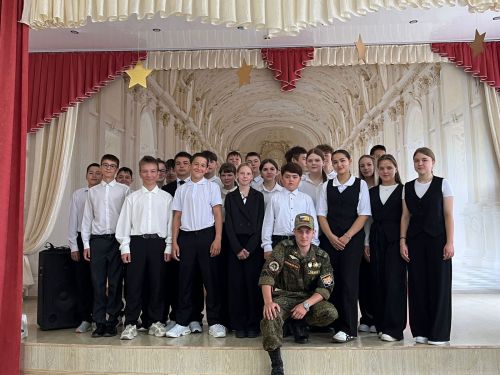 Встреча с защитником Отечества: военнослужащий Игорь рассказал школьникам о службе и патриотизме