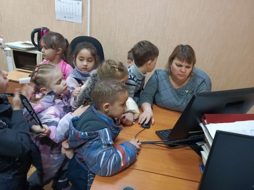 Главный редактор, оператор, диктор: воспитанники «Белочки» примерили медийные профессии