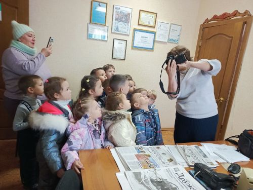 Главный редактор, оператор, диктор: воспитанники «Белочки» примерили медийные профессии
