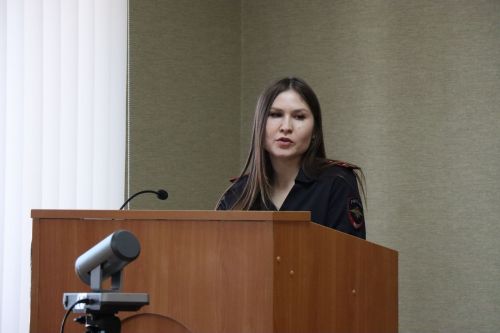 Студенческий десант в Нурлатском отделе полиции: будущие аграрии познакомились со службой в МВД