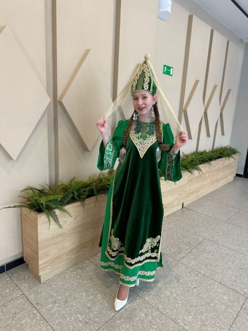 Гордость Нурлата: Айгуль Ахметзянова достойно выступила в полуфинале конкурса «Татар кызы»