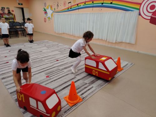 «Мы — пожарные!»: В детском саду «Росинка» прошло спортивно-игровое мероприятие по пожарной безопасности