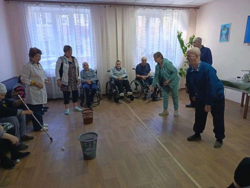 В Нурлатском доме-интернате прошли спортивные состязания для старшего поколения