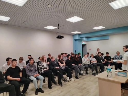 Интерактив в «Мирасе»: в клубе прошла честная встреча о ВИЧ
