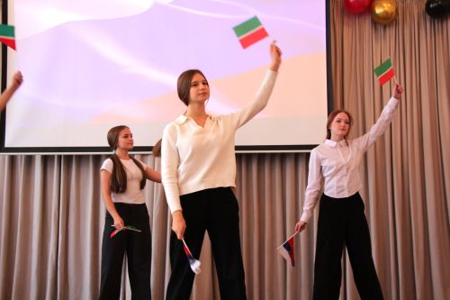 Боец с позывным Золотой провел урок мужества в школе Нурлата