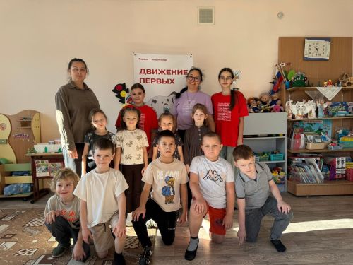 «Первые» Нурлата провели зарядку для малышей из «Родничка»