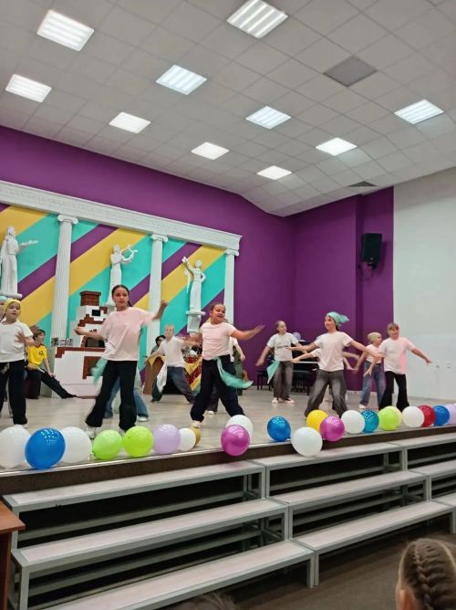 В Нурлатской школе искусств «Сэлэт» первоклассников посвятили в юные артисты