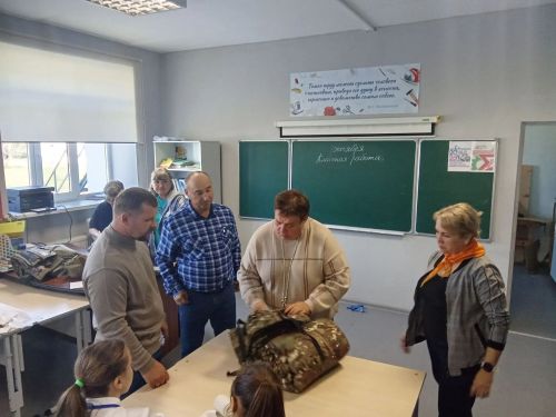 В Мамыковской школе прошёл мастер-класс по плетению маскировочных сетей