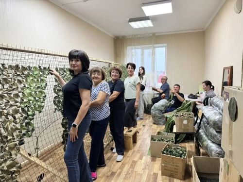 Год работы: волонтеры Нурлата сплели 150 сетей для бойцов СВО