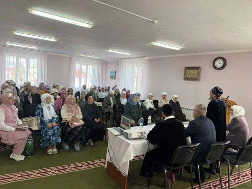 В Нурлате педагоги и духовенство обсудили нормы нравственности