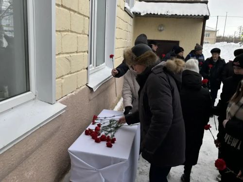 В Нурлате открыли мемориальную доску воину-интернационалисту Рафису Мингалееву