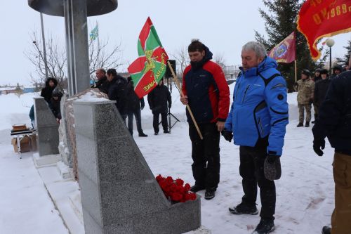 В Нурлате почтили память воинов-интернационалистов