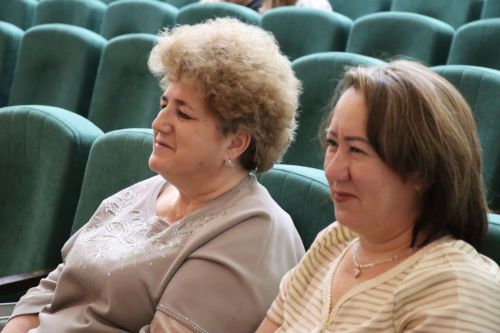 Смех, драйв и чистый задор: в Нурлате выбрали лучшие команды КВН
