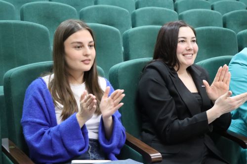 Смех, драйв и чистый задор: в Нурлате выбрали лучшие команды КВН