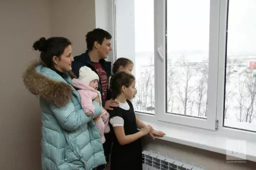 Нурлатцам напоминают о мерах поддержки семей с детьми