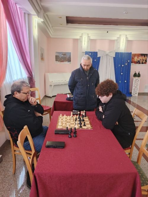 Михаил Безруков стал чемпионом Нурлата по шахматам