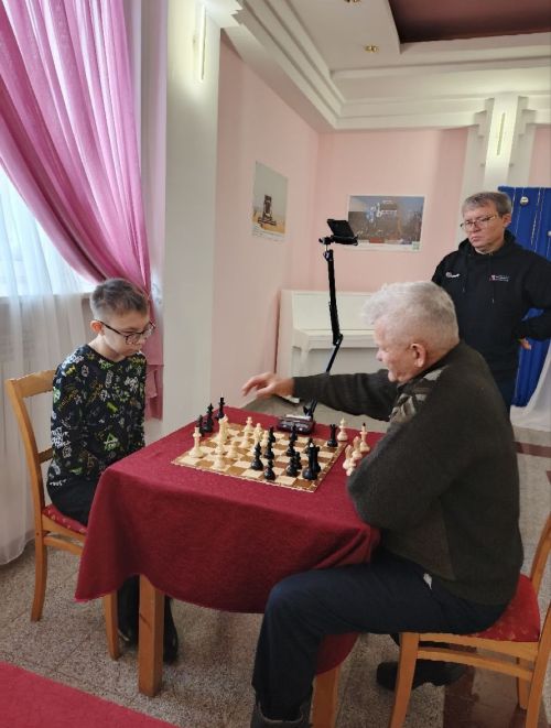 Михаил Безруков стал чемпионом Нурлата по шахматам