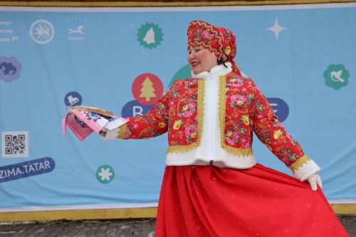В Нурлате с размахом проводили зиму: блины, хороводы и парад «Весны-чудесницы»