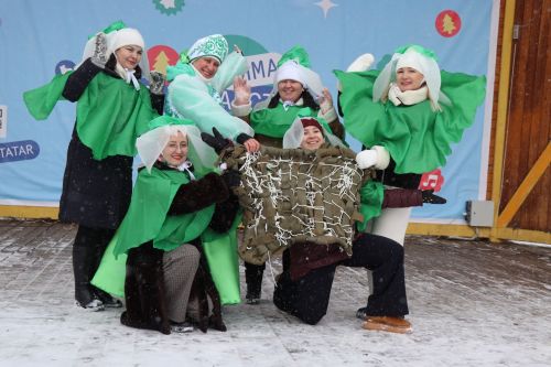 В Нурлате с размахом проводили зиму: блины, хороводы и парад «Весны-чудесницы»