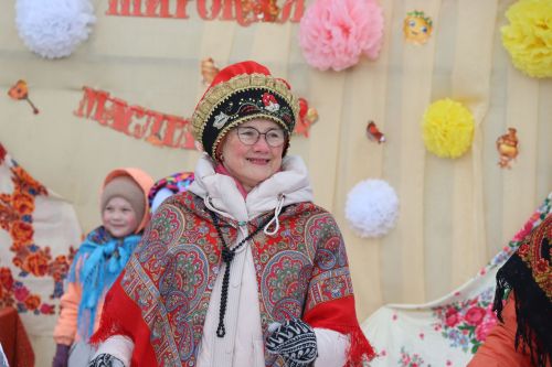 В Нурлате с размахом проводили зиму: блины, хороводы и парад «Весны-чудесницы»