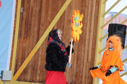 В Нурлате с размахом проводили зиму: блины, хороводы и парад «Весны-чудесницы»