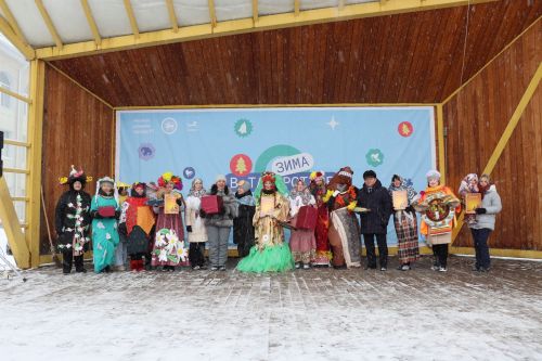 В Нурлате с размахом проводили зиму: блины, хороводы и парад «Весны-чудесницы»