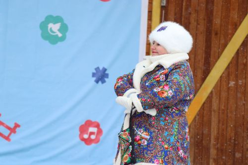 В Нурлате с размахом проводили зиму: блины, хороводы и парад «Весны-чудесницы»