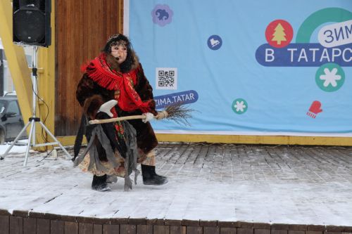 В Нурлате с размахом проводили зиму: блины, хороводы и парад «Весны-чудесницы»