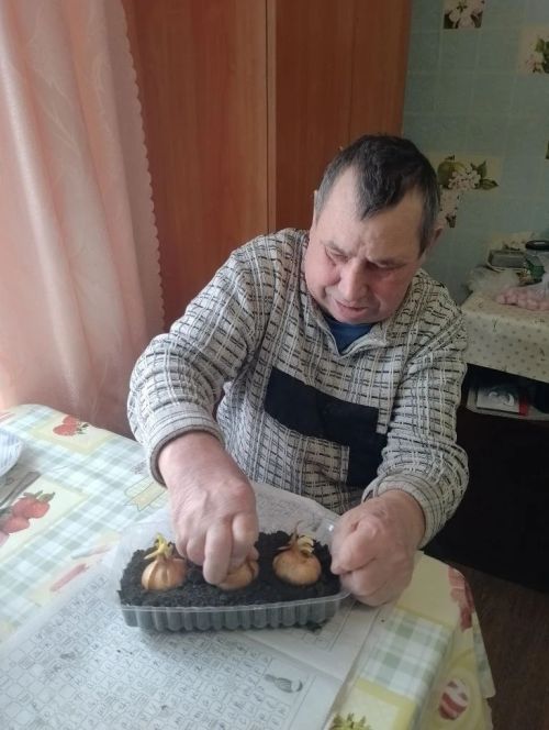 Огород на подоконнике: в «Гармонии» встречают весну задолго до календаря
