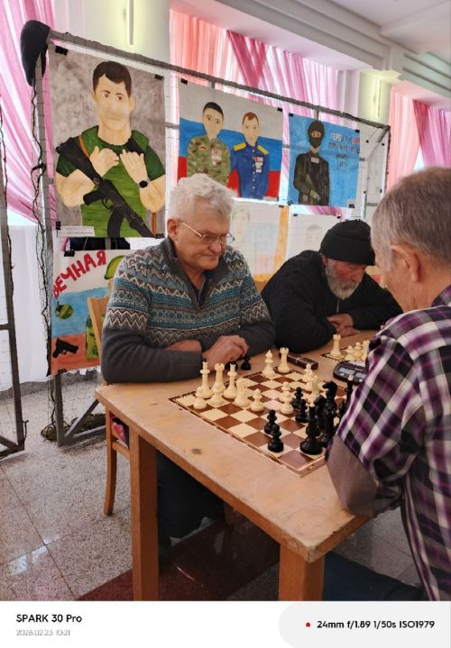 В Нурлате определились сильнейшие в шахматах и шашках среди защитников