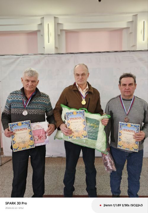 В Нурлате определились сильнейшие в шахматах и шашках среди защитников