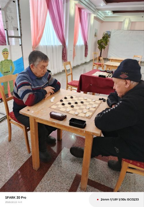 В Нурлате определились сильнейшие в шахматах и шашках среди защитников