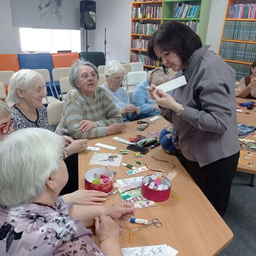 Участницы клуба «Веста» освоили «Магию стежка» в центральной библиотеке