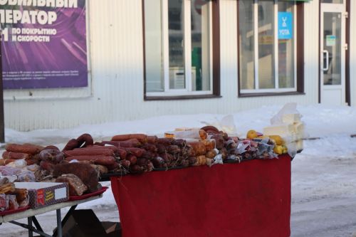 Первая сельскохозяйственная ярмарка в Нурлате собрала сотни горожан