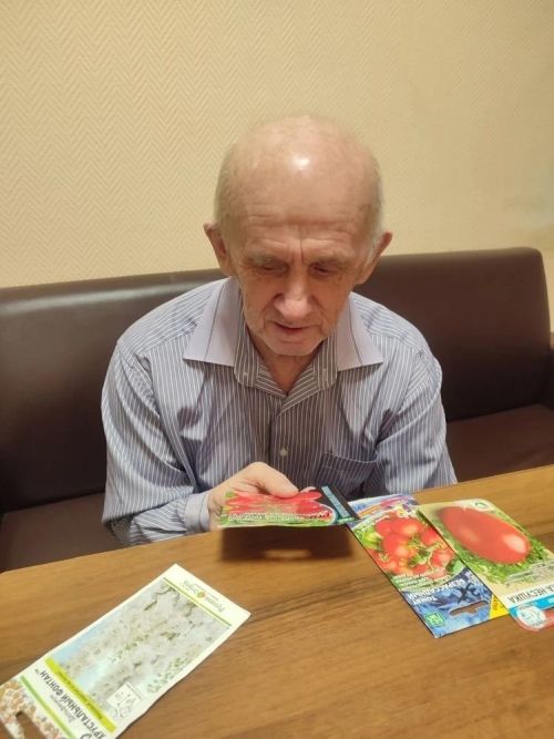 В Нурлатском доме престарелых стартовал весенний проект «Огород на подоконнике»