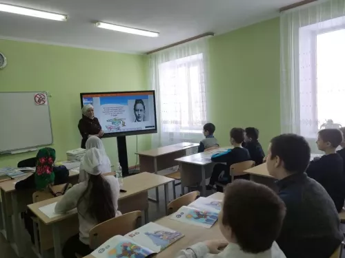 В Нурлате стартовали бесплатные курсы татарского языка для школьников