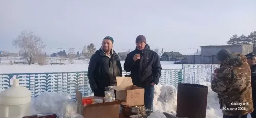 Щедрость с верностью традициям: бурметьевцы устроили праздничное застолье для сельчан