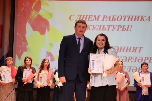 Свет творческих сердец: в Нурлате чествовали работников культуры