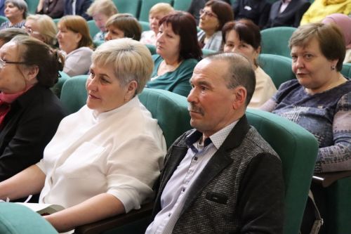 Свет творческих сердец: в Нурлате чествовали работников культуры