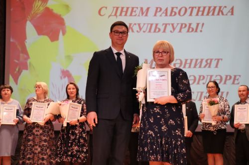 Свет творческих сердец: в Нурлате чествовали работников культуры