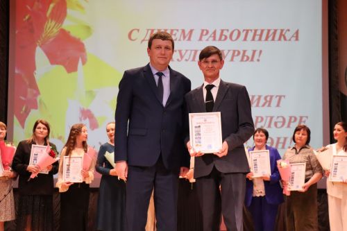 Свет творческих сердец: в Нурлате чествовали работников культуры