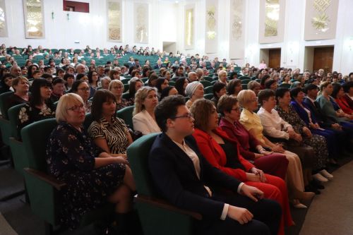 Свет творческих сердец: в Нурлате чествовали работников культуры