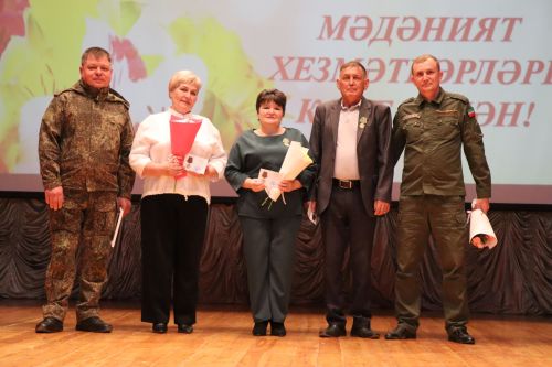 Свет творческих сердец: в Нурлате чествовали работников культуры
