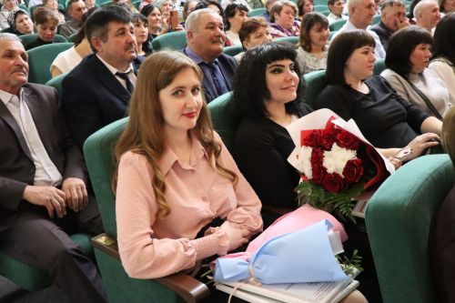 Свет творческих сердец: в Нурлате чествовали работников культуры