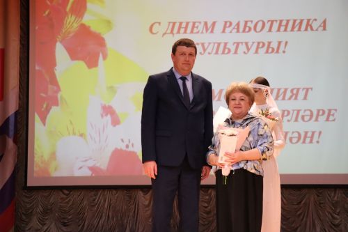 Свет творческих сердец: в Нурлате чествовали работников культуры