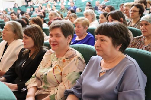 Свет творческих сердец: в Нурлате чествовали работников культуры