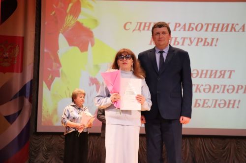 Свет творческих сердец: в Нурлате чествовали работников культуры
