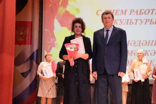 Свет творческих сердец: в Нурлате чествовали работников культуры